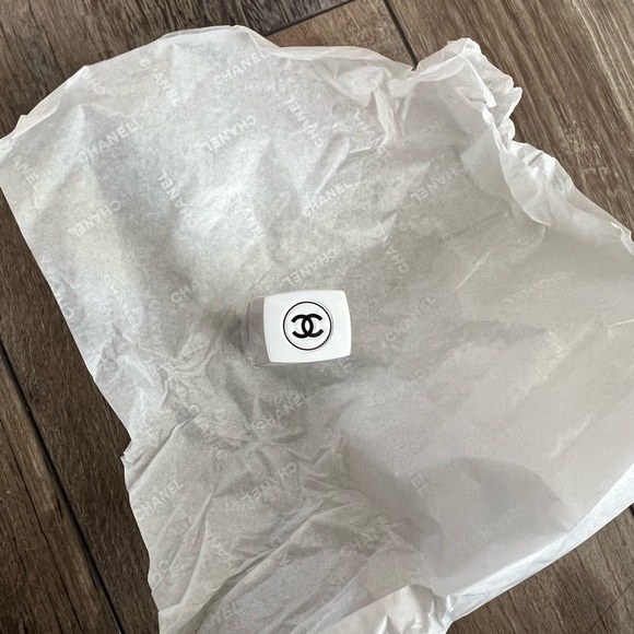 CHANEL Makeup New Chanel La Base Mascara Primer Poshmark